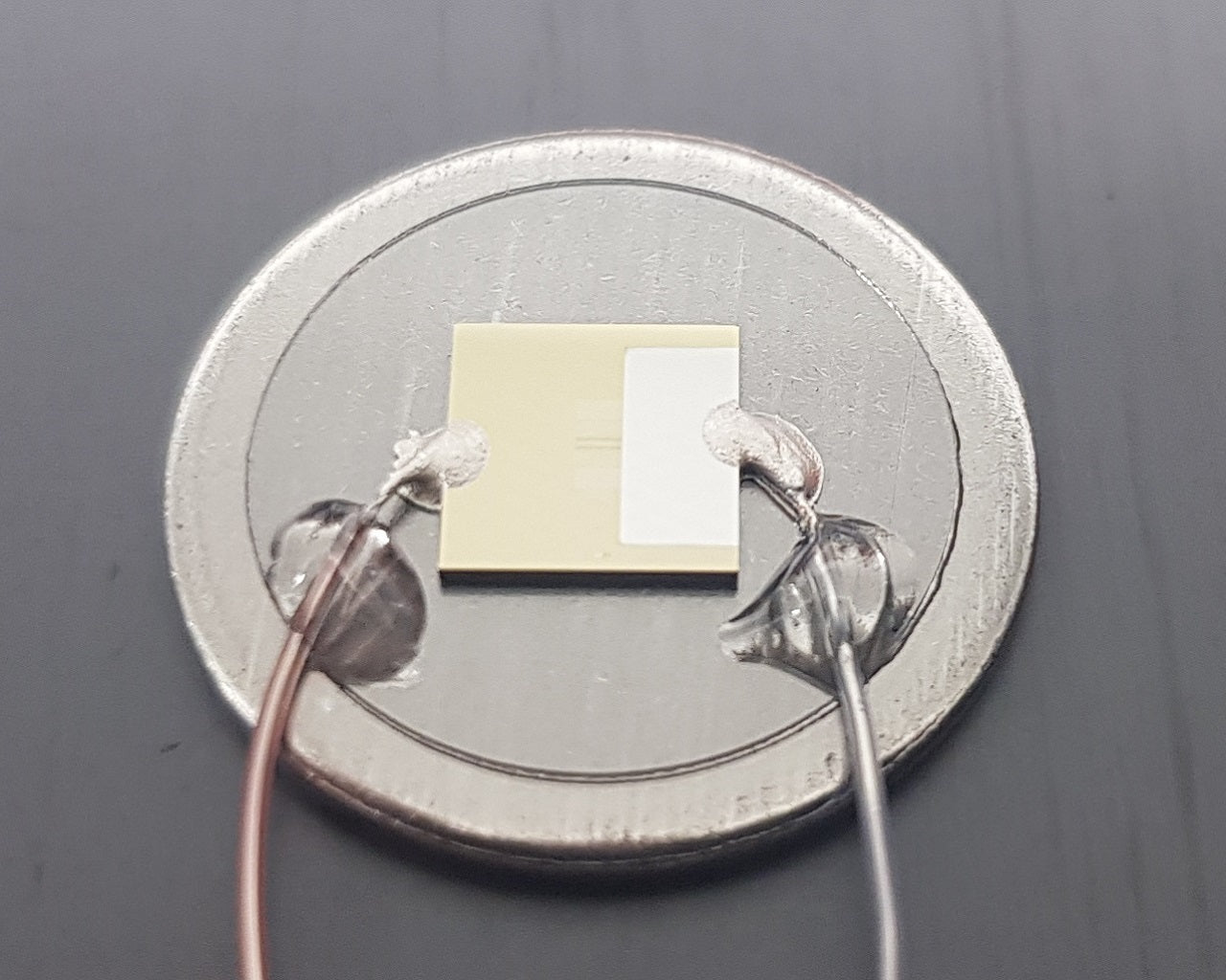 KPFM & EFM Sample